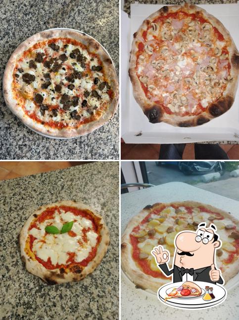 Scegli tra le svariate varianti di pizza