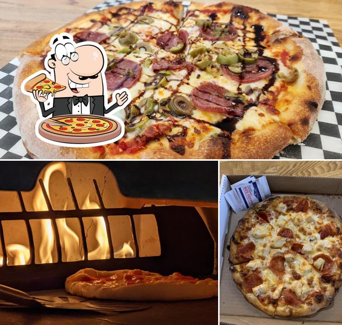 Elige una pizza en Riverfront Pizza in Brookfield