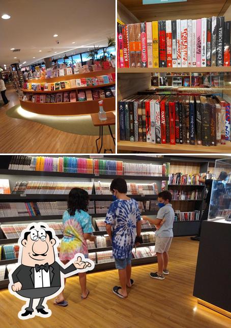 Veja imagens do interior do Livraria Jaqueira - Recife Antigo