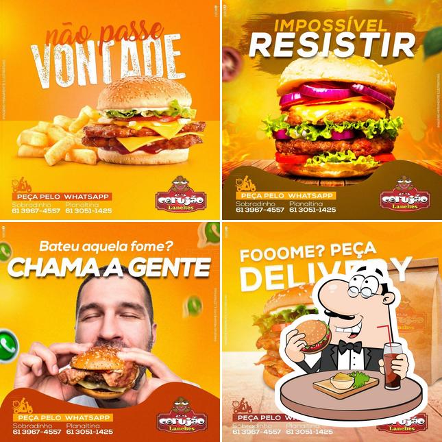 Peça um hambúrguer no Corujão Lanches