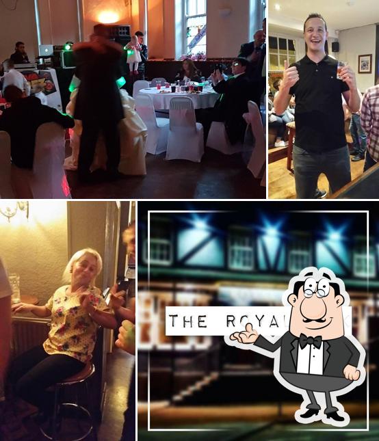 The Royal Oak, Dudley Port, 7 Dudley Port in Tipton Restaurant reviews