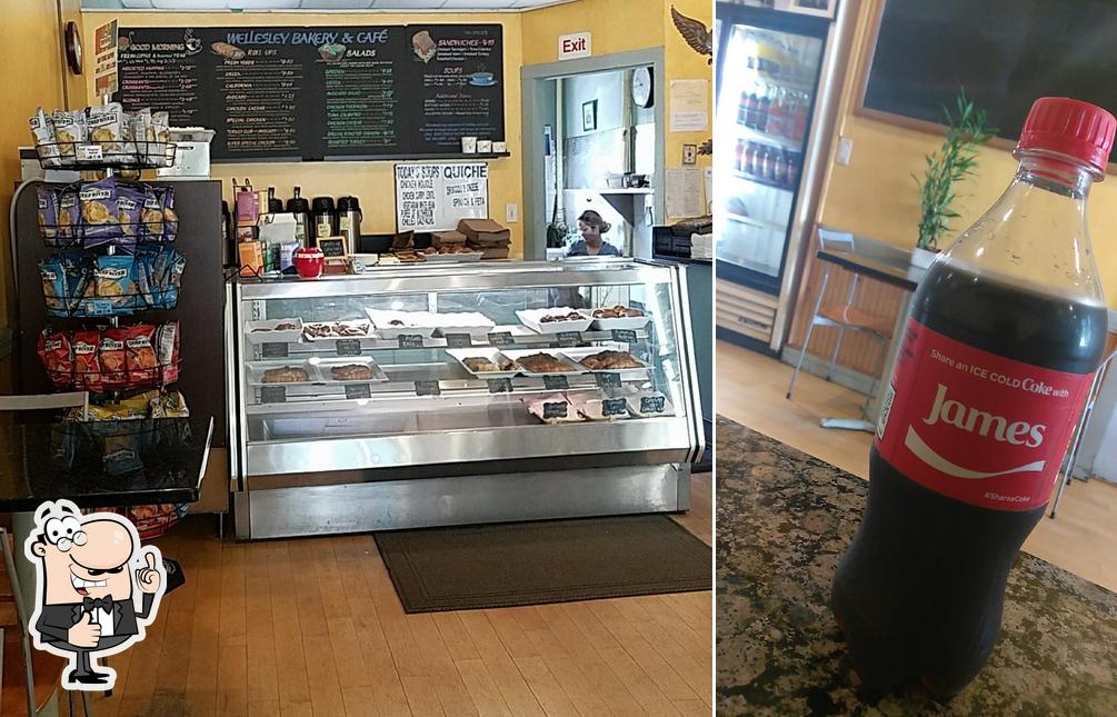 Wellesley Bakery in Wellesley Restaurant menu and reviews