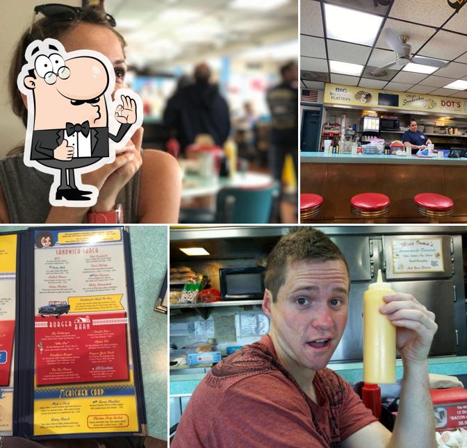 Dots Diner Williams Blvd., 2239 Williams Blvd in Kenner Restaurant
