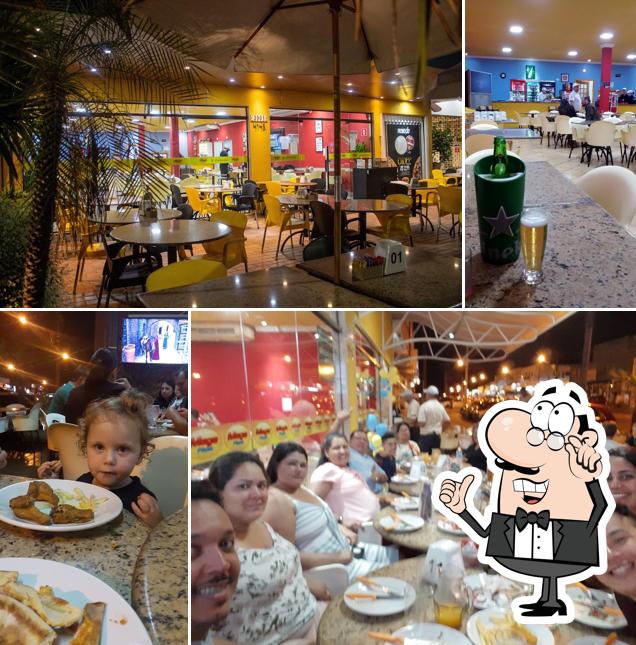 O interior do Mega Pizza República Argentina