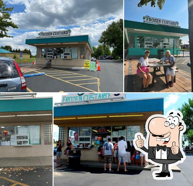 Ollie's Frozen Custard in Sycamore Restaurant menu and reviews