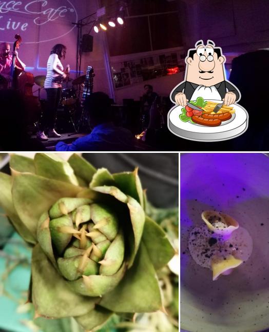 Elegance Cafe - Locale Jazz Roma si caratterizza per la cibo e interni