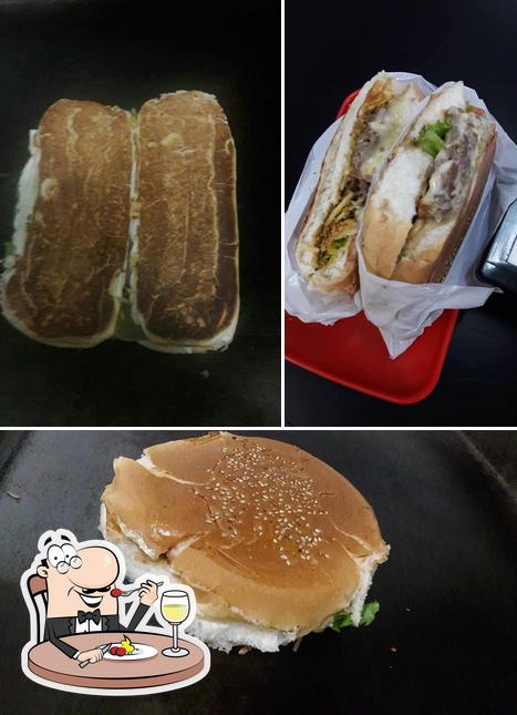 Comida em Dogão Lanches Prensado