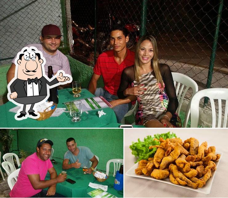 A foto do Showbol Beer’s interior e comida