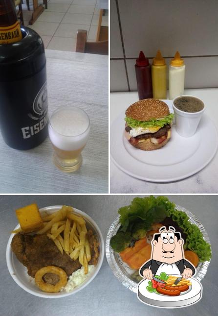 Comida em Restaurante e Lancheria Requinte