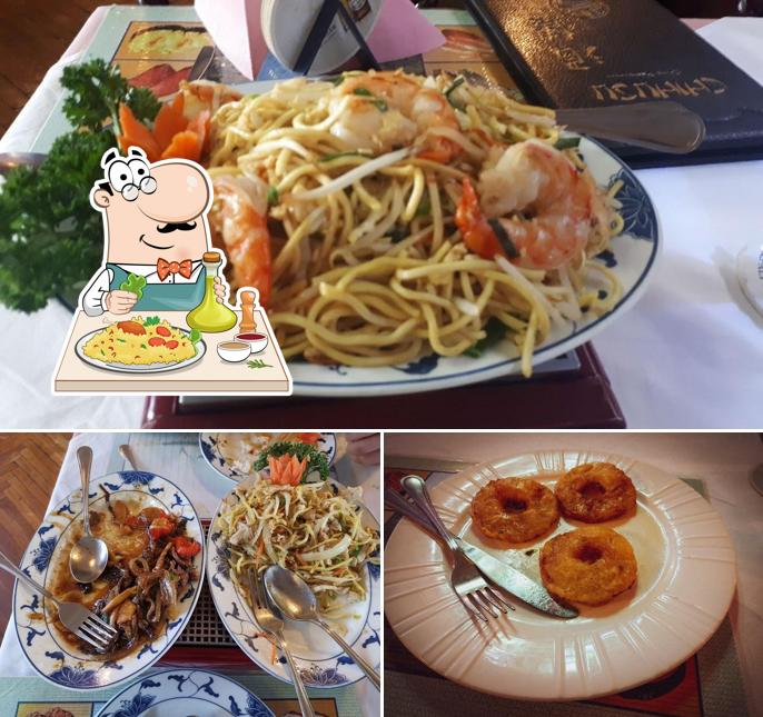 Meals at Chi Hu Su Chinarestaurant