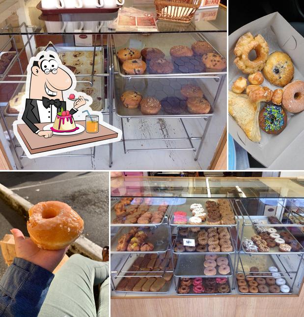 Donut & Muffin Factory in Auburn Restaurant menu and reviews