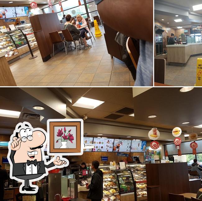 L'intérieur de Tim Hortons