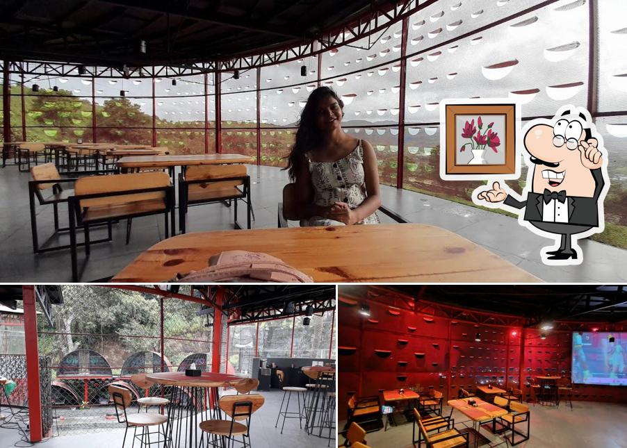 Check out how GYPSY A MOTO PUB looks inside