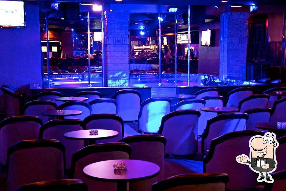Charlotte's Gentleman's Club in Tampa Restaurant reviews