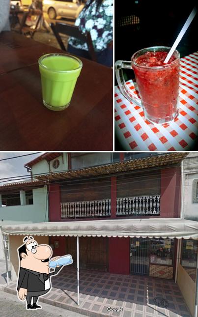 Dê uma olhada a imagem apresentando bebida e exterior no Gago's Emporium