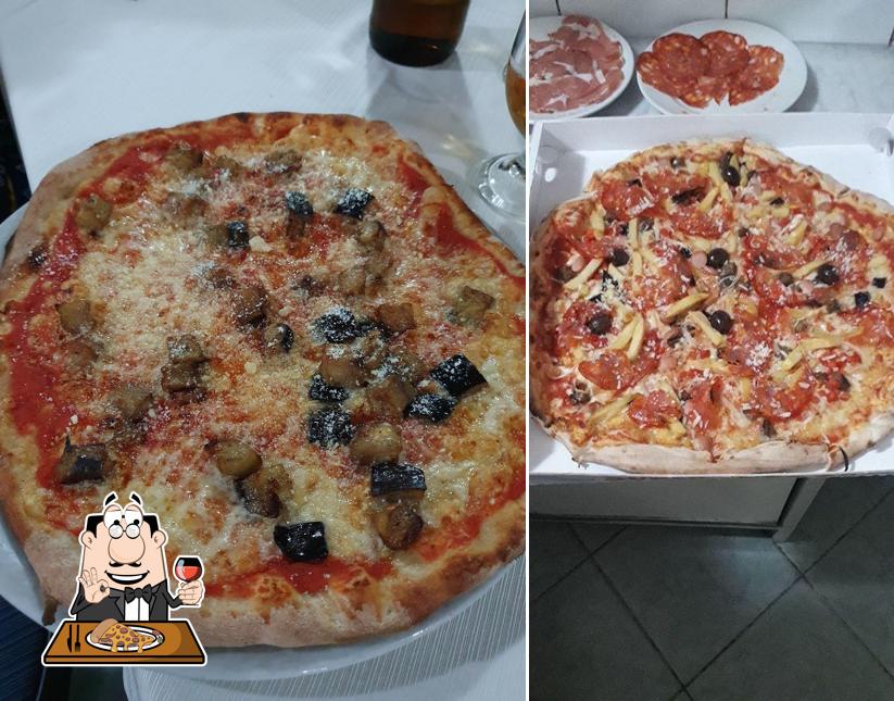 Ordina una pizza a Pizzeria Il Giardino da Mario