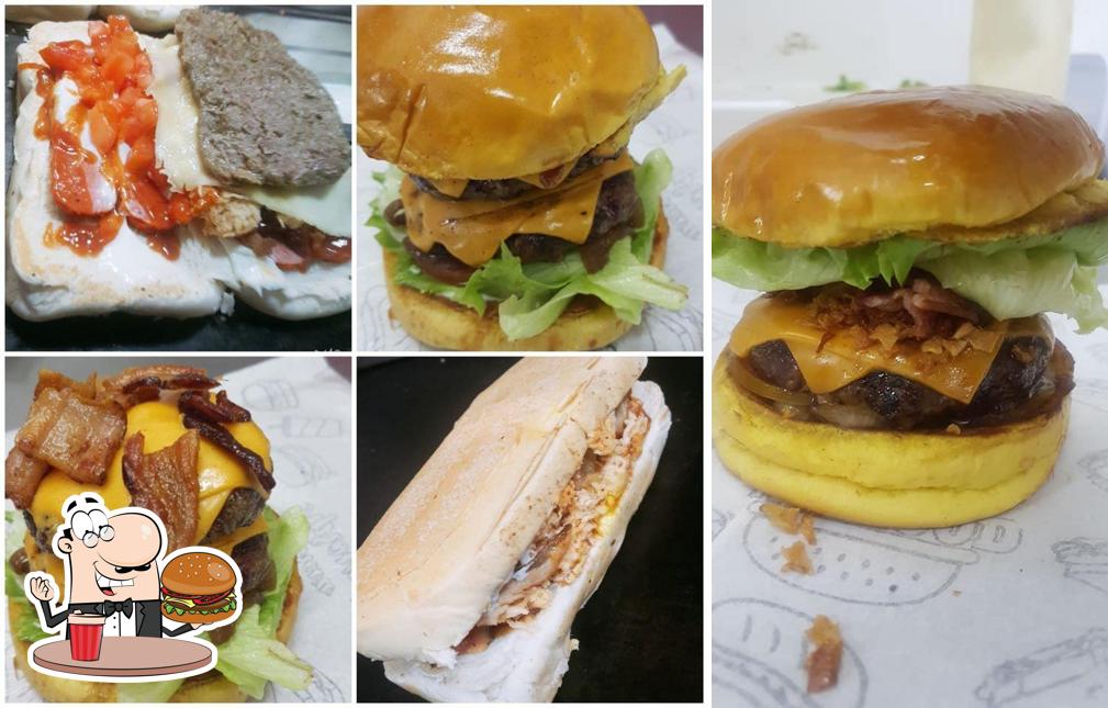 Delicie-se com um hambúrguer no Doug Lanches