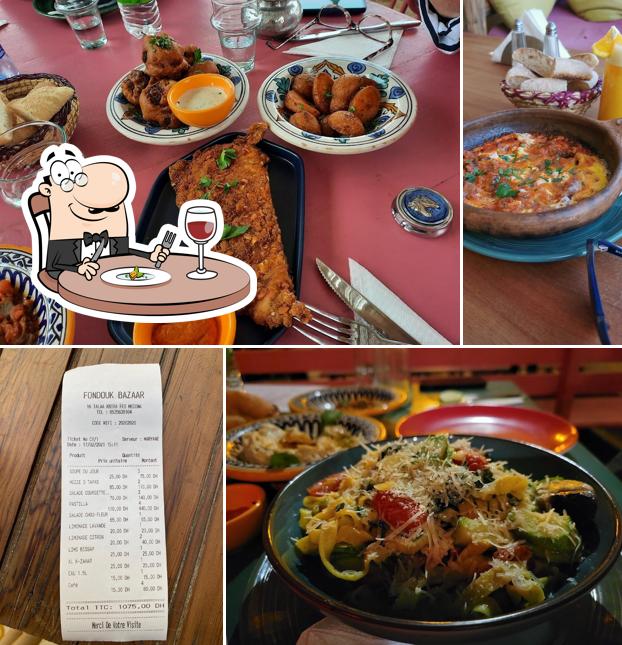 Plats à Fondouk Bazaar