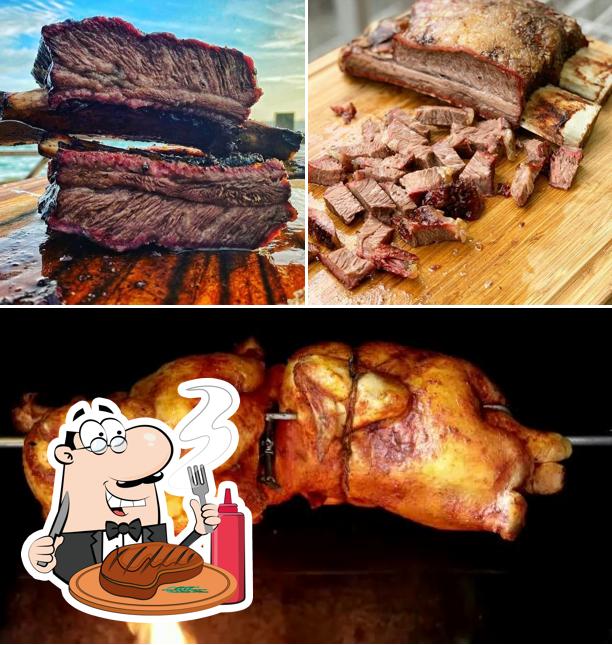 Peça pratos de carne no Frango Assado da Hora Ubatuba
