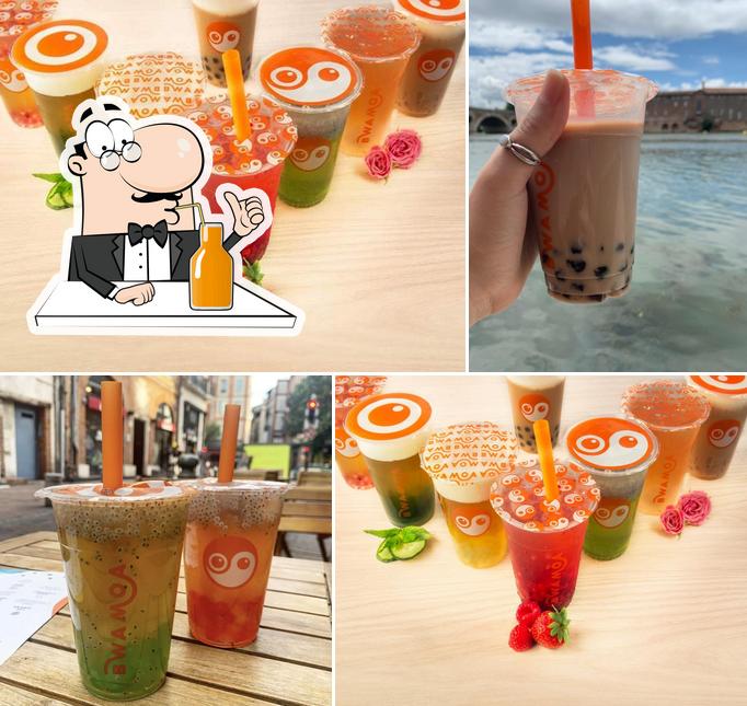 Découvrez diverses boissons disponibles à BWAMOA Bar à Jus & Bubble tea