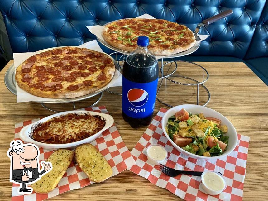 Charlie D’s pizza in Houston - Restaurant menu and reviews