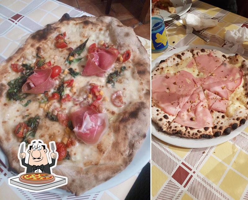 Scegli una pizza a IL CASALE