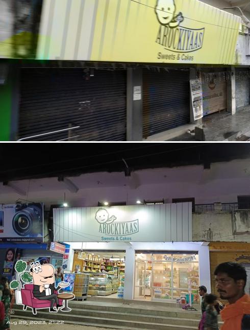 AROCKIYAAS (Sweets & Cakes), Mutchandi