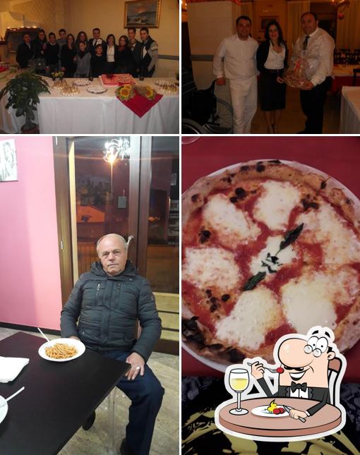 Tra le varie cose da L'Incanto Ristorante Pizzeria si possono trovare la cibo e interni