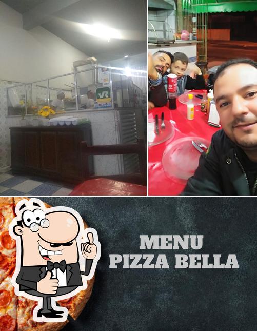 Look at the picture of Pizza Bella