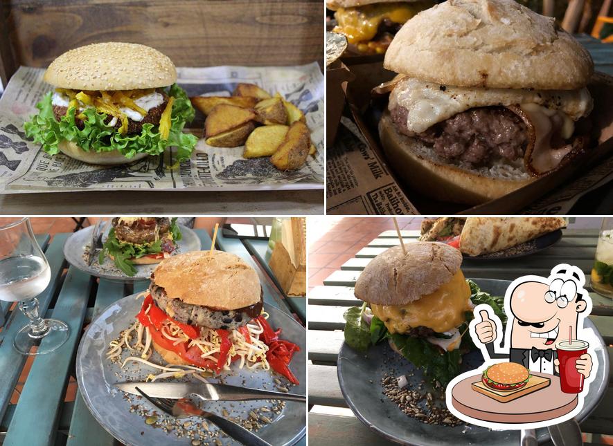 Попробуйте гамбургеры в "The burger Cafe - VEGAN & MEAT LOVERS"