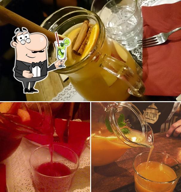 La Cova Tapas Bar Prato serve un'ampia varietà di cose da bere