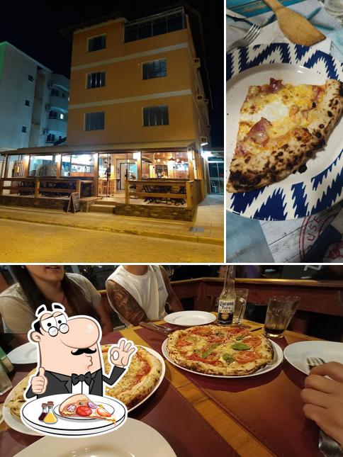 No Pizzaria Lomarin, você pode pedir pizza