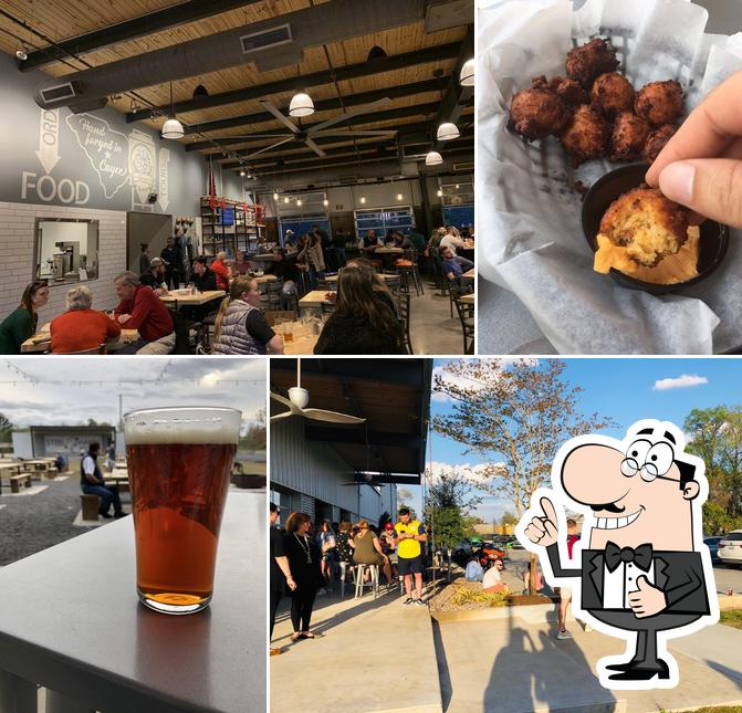 Steel Hands Brewing in Cayce Restaurant menu and reviews