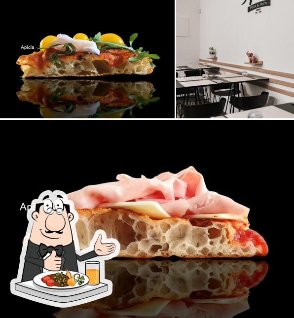 Фото, на котором видны еда и внутреннее оформление в Apicia - Pizza & Fritti