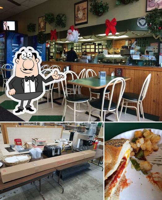 Bagel Stop, 658 Motor Pkwy in Hauppauge Restaurant menu and reviews