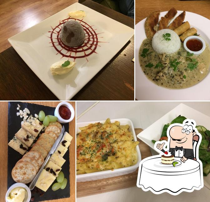 Poringland Royal Oak, 44 Oak Ave, The St in Poringland Restaurant reviews