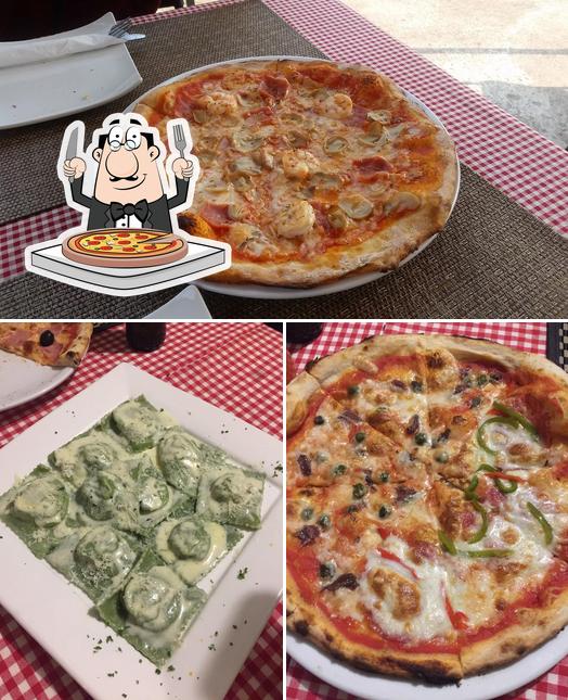 Pick pizza at Marco ristorante Italiano e pizzeria