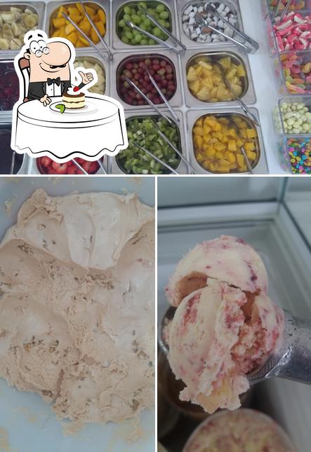 Fruta Roxa Gelatos e Cia serve uma gama de sobremesas