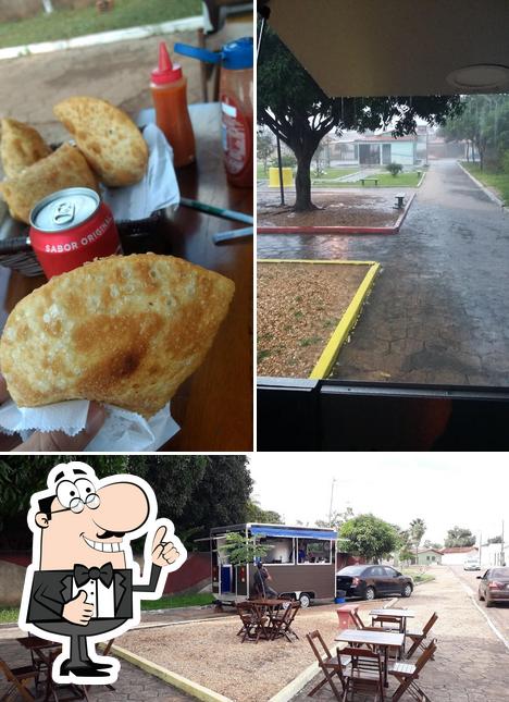 Look at the photo of Food Truck Pastel do Irmão