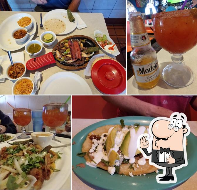 El Potosino Méxican Restaurant, 7243 San Pedro Ave in San Antonio