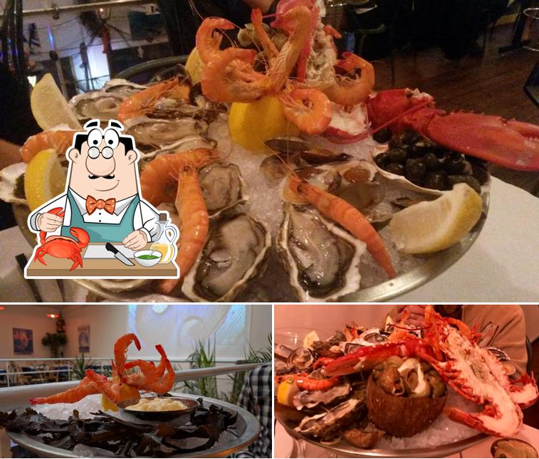 Try out seafood at Sterne fruits de mer