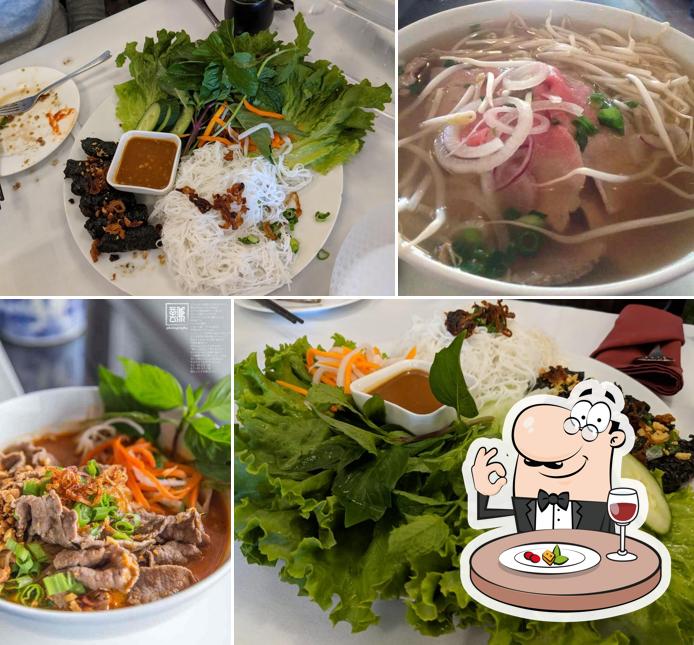 Plats à Chao Mami (Formerly Brokenrice)
