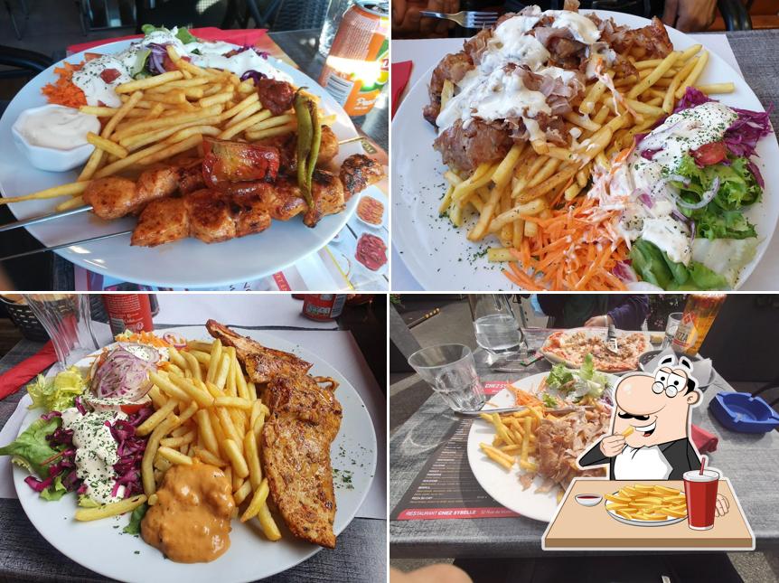 A Chez Sybelle vous pouvez profiter des frites, des pommes frites