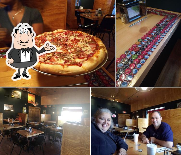 Check out how Fratelli's Pizza looks inside