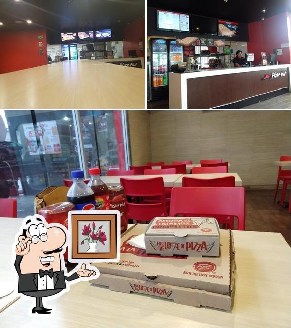 Restaurante Pizza Hut, Xalapa Enríquez, C. Delfino Valenzuela 202