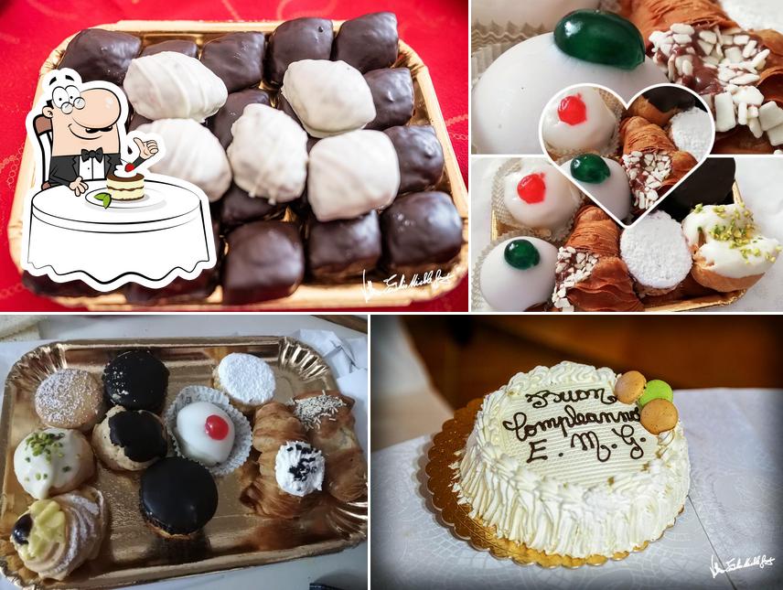 Pasticceria Rosticceria Golose Follie propone un'ampia gamma di dolci