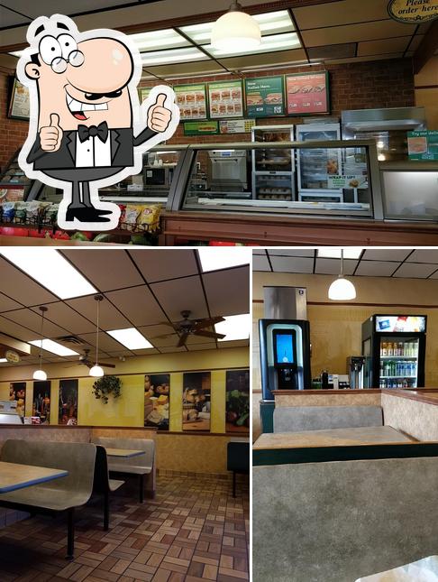 Subway 491c E Island Hwy E In Parksville Restaurant Menu And Reviews