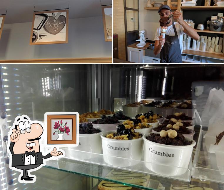 La photo de la intérieur et nourriture de Gelateria La Romana’s