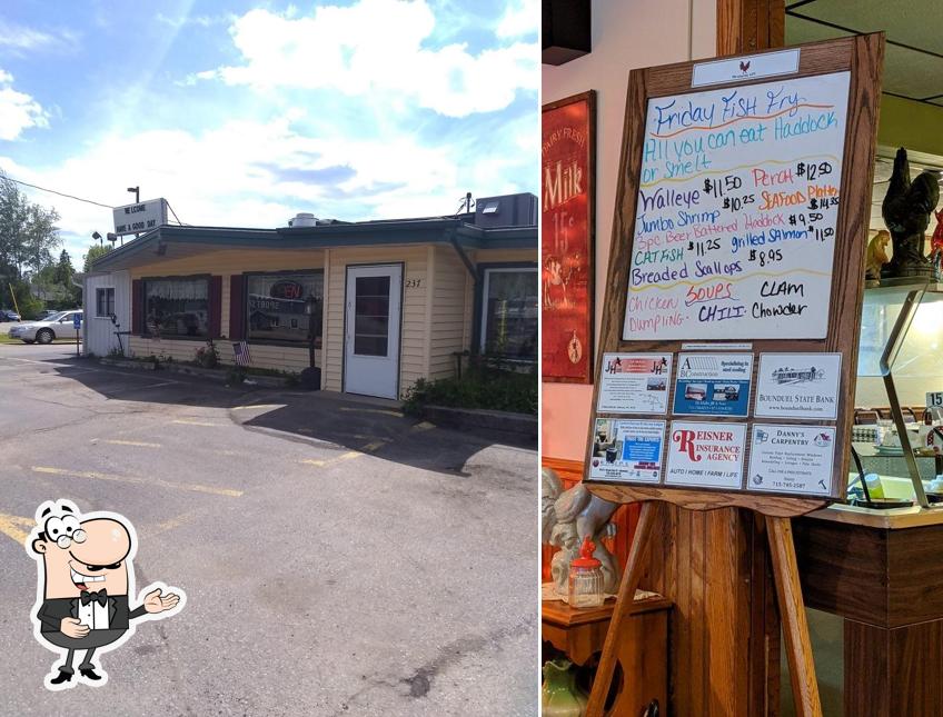 Red Rooster Cafe in Bonduel Restaurant menu and reviews