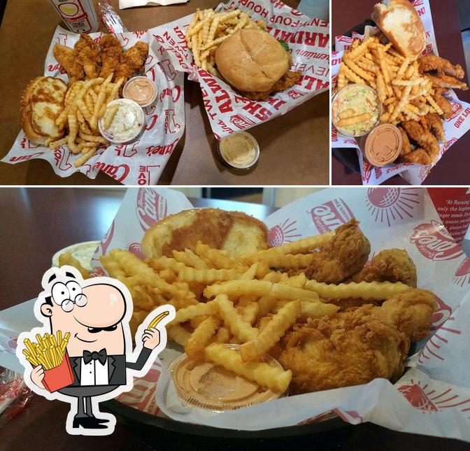 Raising Cane's Chicken Fingers in Liberty Restaurant menu and reviews
